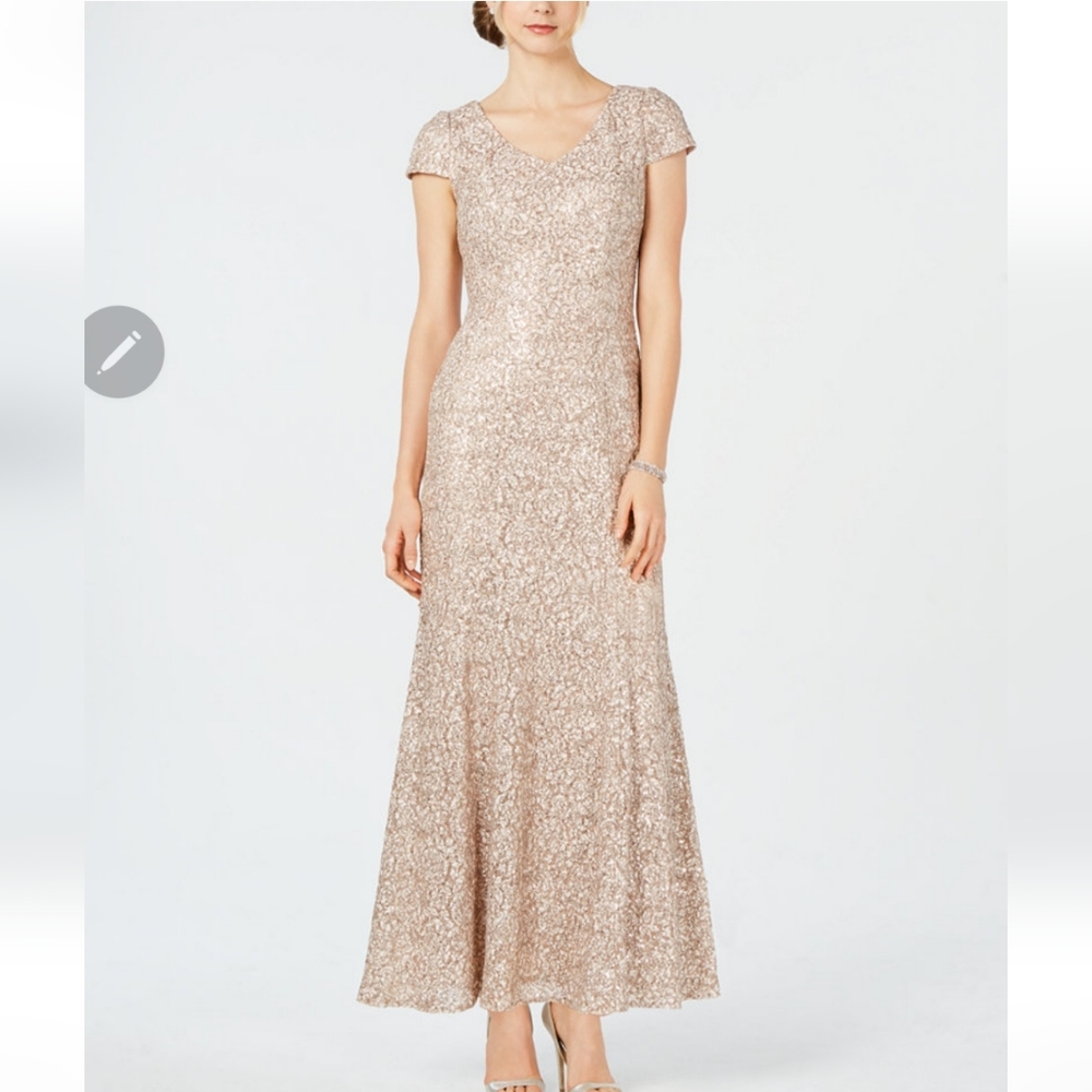 Alex Evenings Long Fit & Flare Floral Lace Sequin Champagne lvory Dress size 12